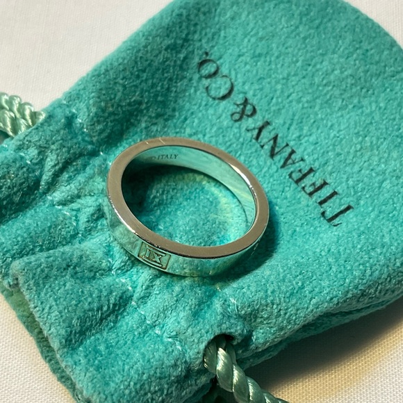 RARE Tiffany & Co. Roman Numeral Atlas Narrow Band Ring Size 5 - Picture 7 of 9